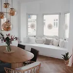 Stilvolle, Moderne Mit Balkon Und Kamin Nahe Duesseldorf&koeln Wuppertal