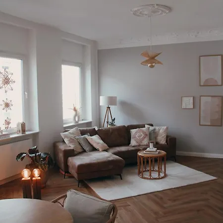 Stilvolle, Moderne Mit Balkon Und Kamin Nahe Duesseldorf&koeln *