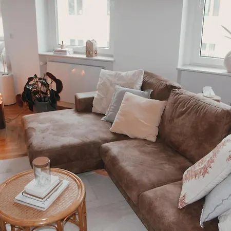 Stilvolle, Moderne Mit Balkon Und Kamin Nahe Duesseldorf&koeln Wuppertal