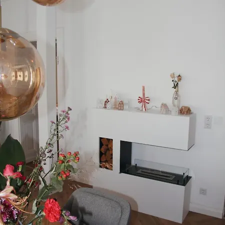 Stilvolle, Moderne Mit Balkon Und Kamin Nahe Duesseldorf&koeln Lejlighed *