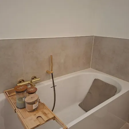 Lejlighed Stilvolle, Moderne Mit Balkon Und Kamin Nahe Duesseldorf&koeln *
