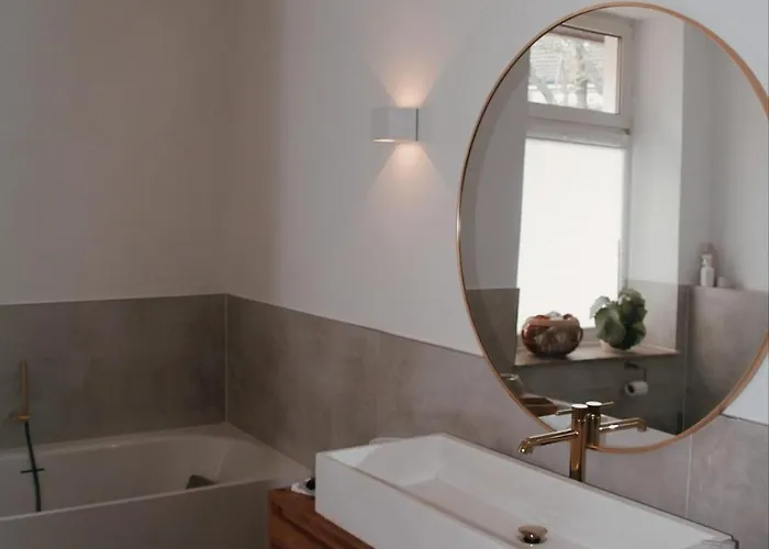 Stilvolle, Moderne Mit Balkon Und Kamin Nahe Duesseldorf&koeln * Wuppertal